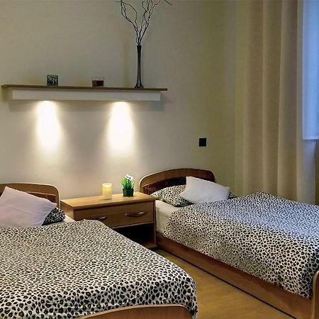 Pod Jarzebina Apartment Torun Ngoại thất bức ảnh