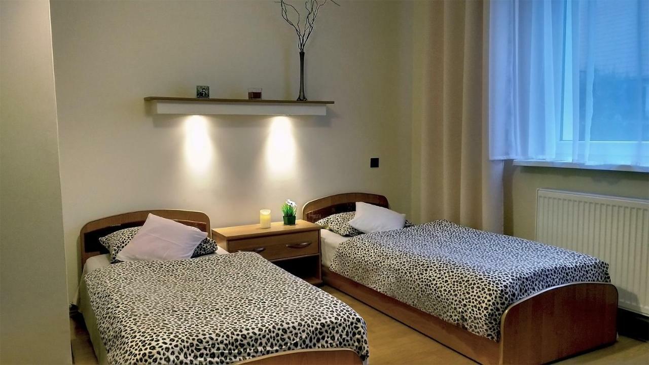 Pod Jarzebina Apartment Torun Ngoại thất bức ảnh